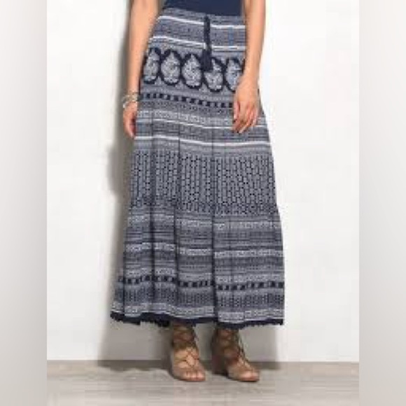NWT Westport Black & White Print Boho Maxi Skirt Womens size Large - Picture 1 of 5